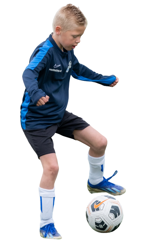 Actiefoto van Jurre tijdens de groepstrainingen van Voetbalschool Focus